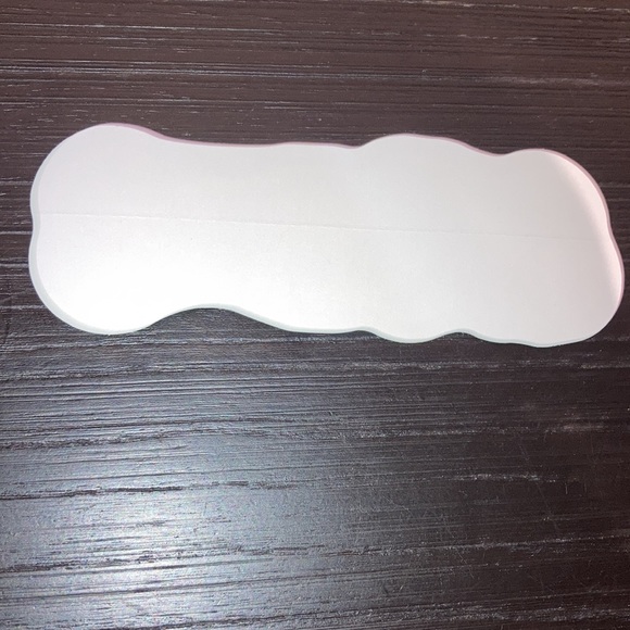 (1) Supreme Sticker - Picture 2 of 2